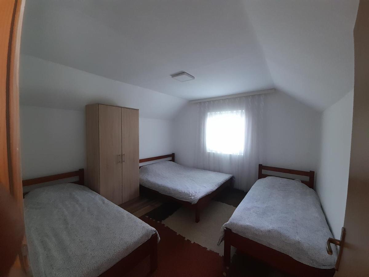 Breti'S Guesthouse Vuthaj Eksteriør billede